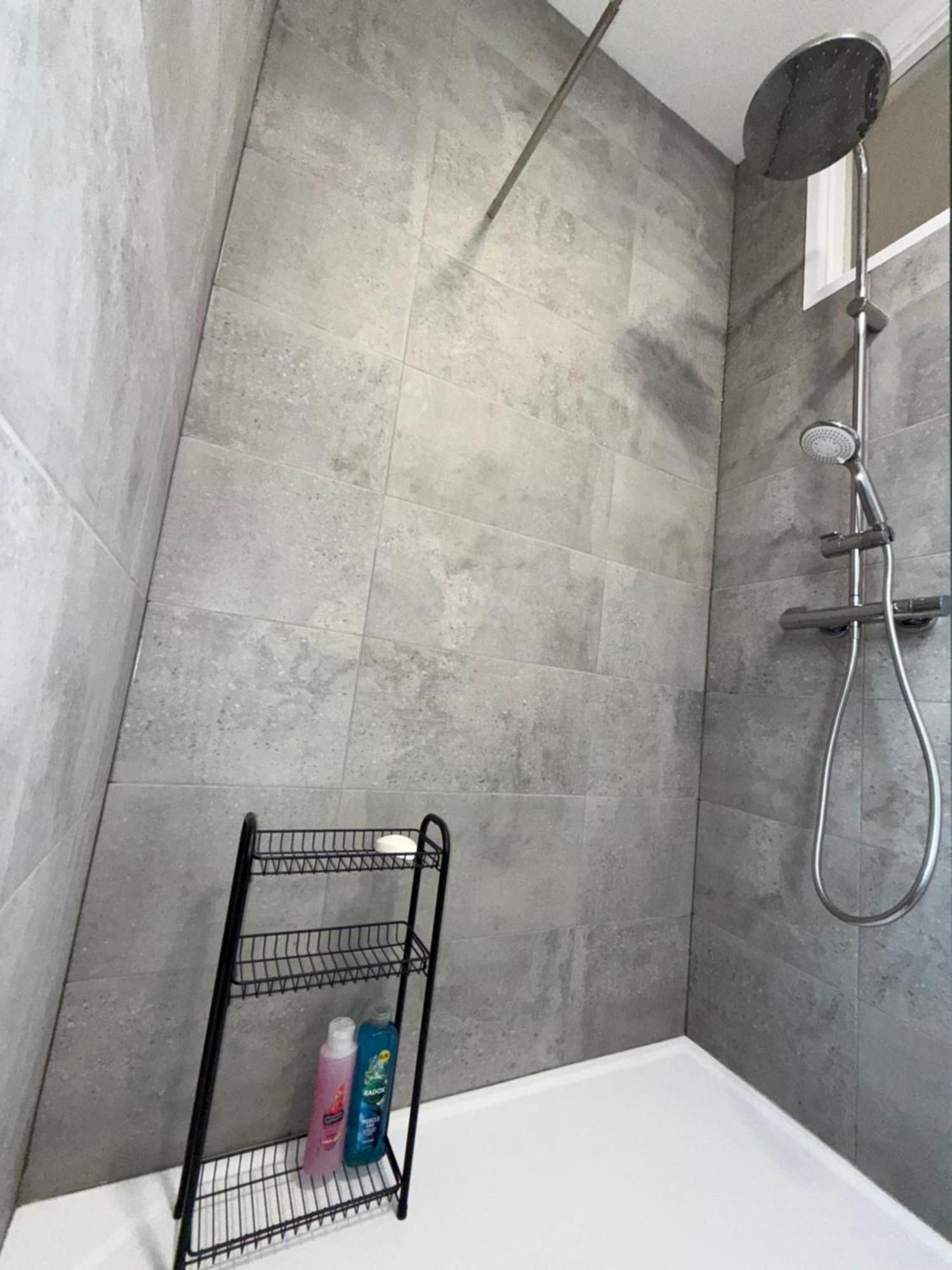 Charming 3-Bedroom House Cardiff Bagian luar foto