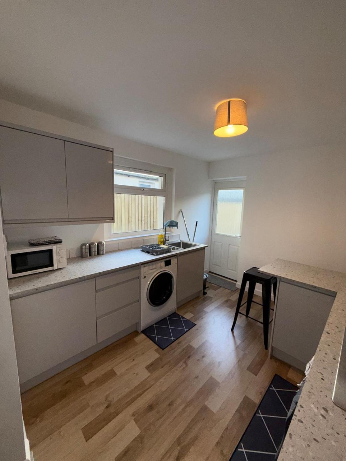 Charming 3-Bedroom House Cardiff Bagian luar foto