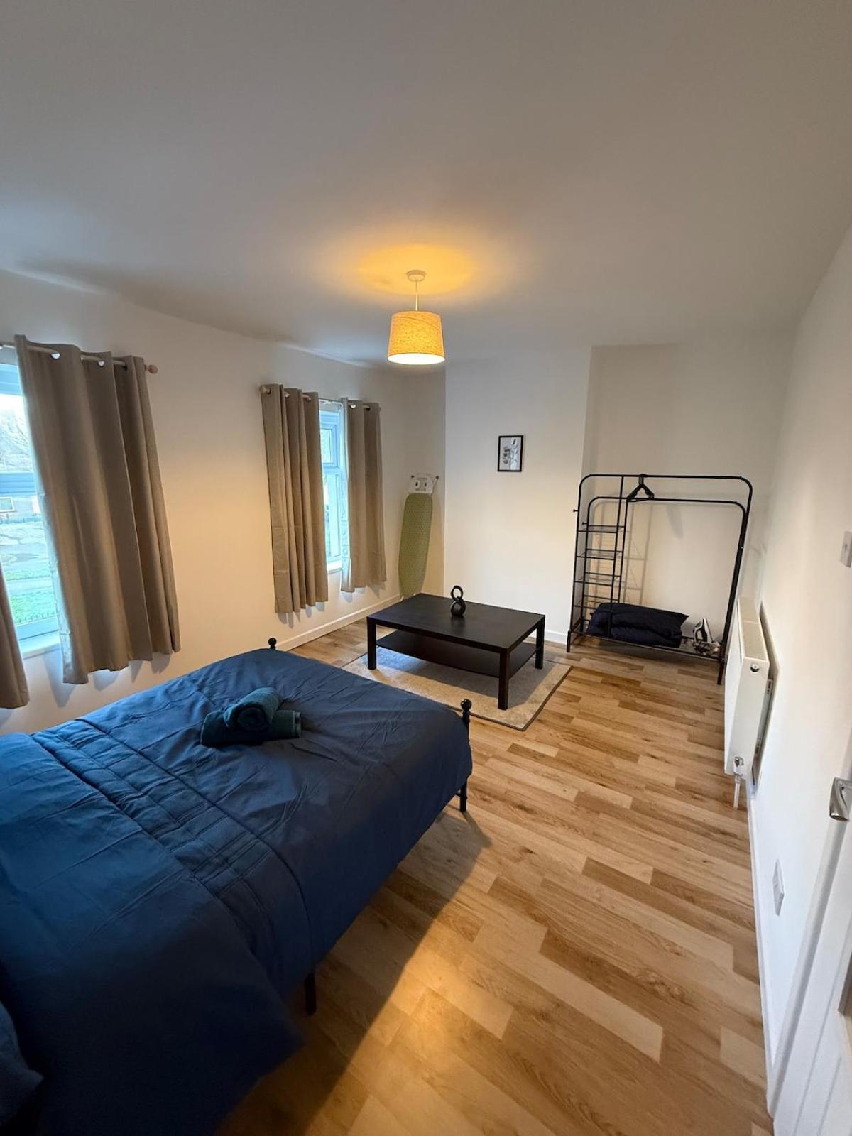 Charming 3-Bedroom House Cardiff Bagian luar foto