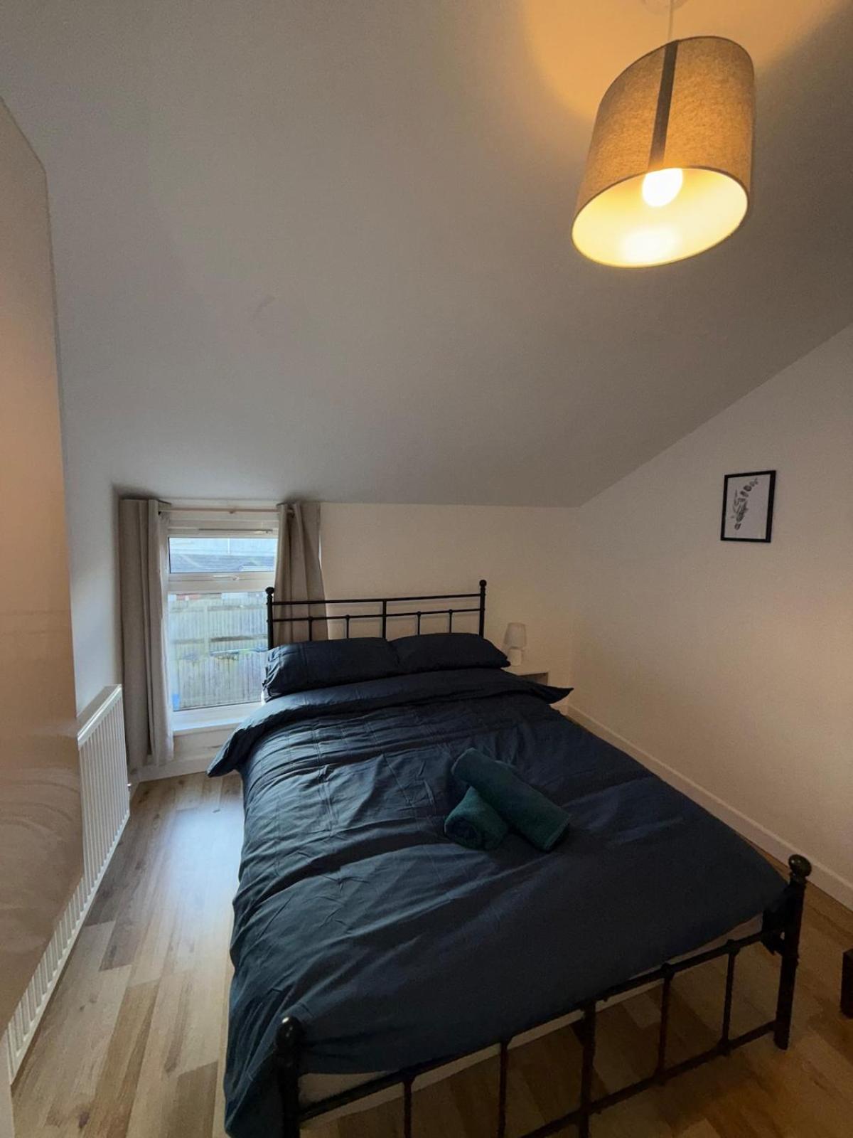 Charming 3-Bedroom House Cardiff Bagian luar foto